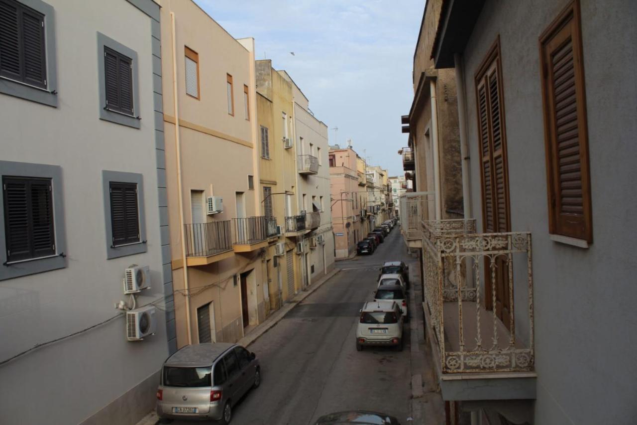 הוילה מזרה דל ואלו A Due Passi Dal Centro מראה חיצוני תמונה